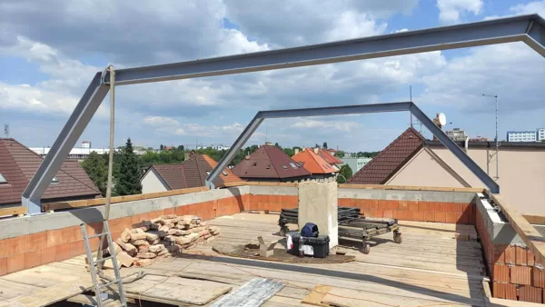 kovová konstrukce krovu